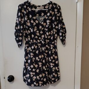 Mimi Chica Black & White Daisy Floral Midi Dress – Size M Juniors
